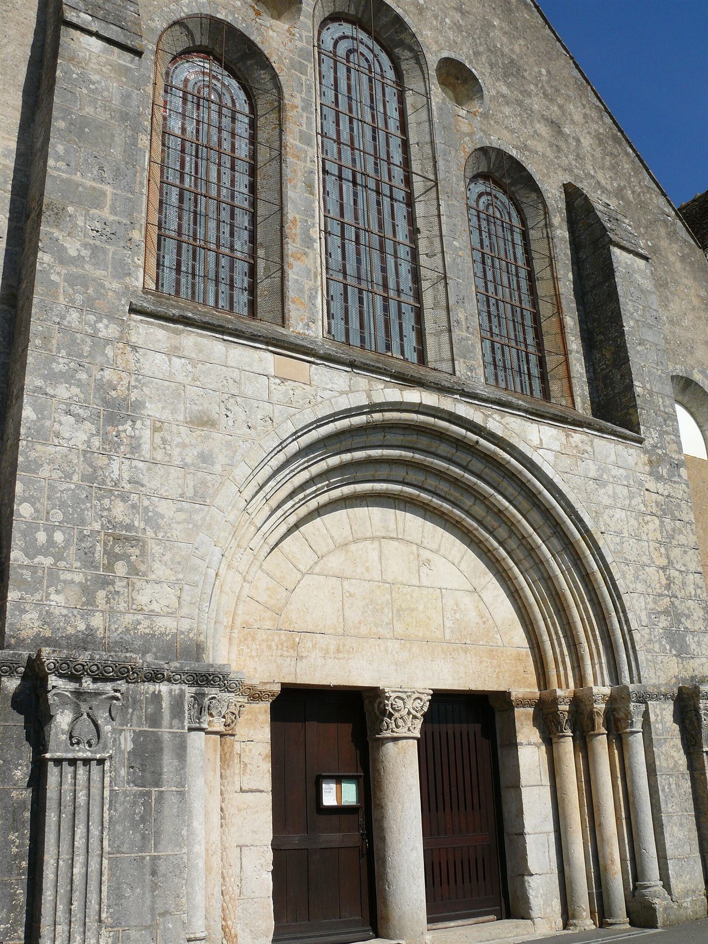 Heutige Aufnahme: Abbaye Saint-Pierre de Chezal-Benoît