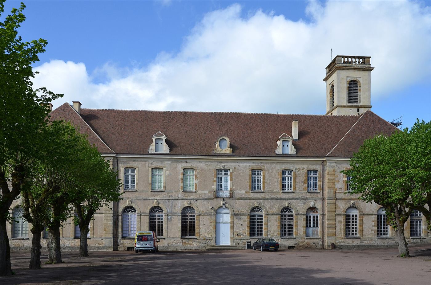 Heutige Aufnahme: Abbaye Saint-Léonard de Corbigny