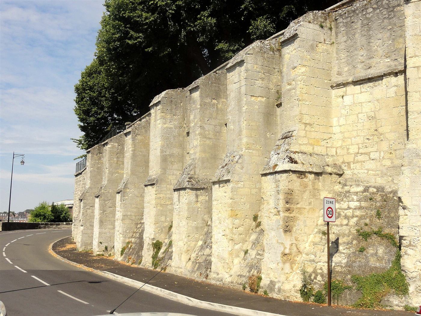 Heutige Aufnahme: Abbaye Saint-Jean-Baptiste de Laon
