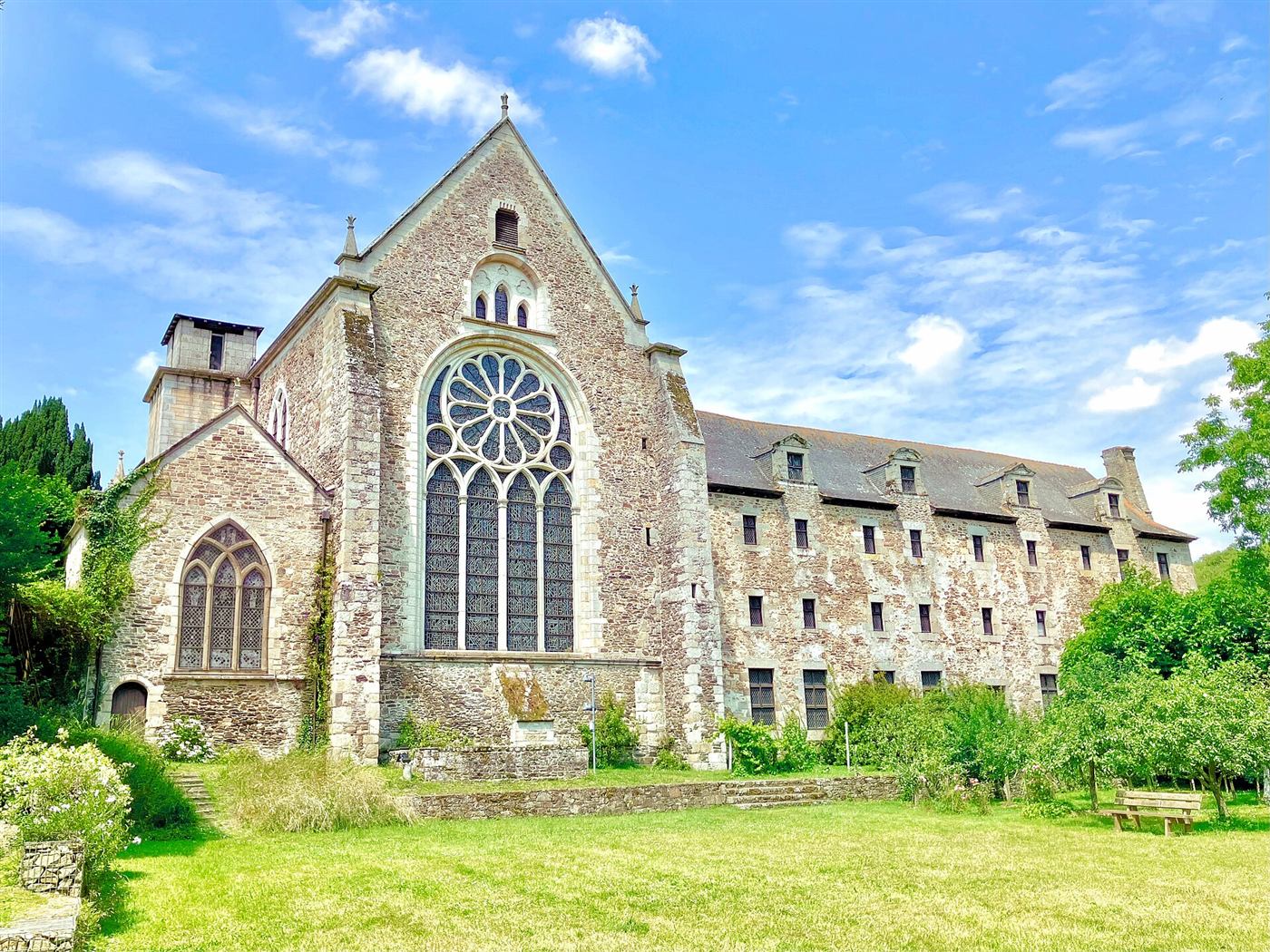 Heutige Aufnahme: Prieuré Saint-Magloire de Léhon