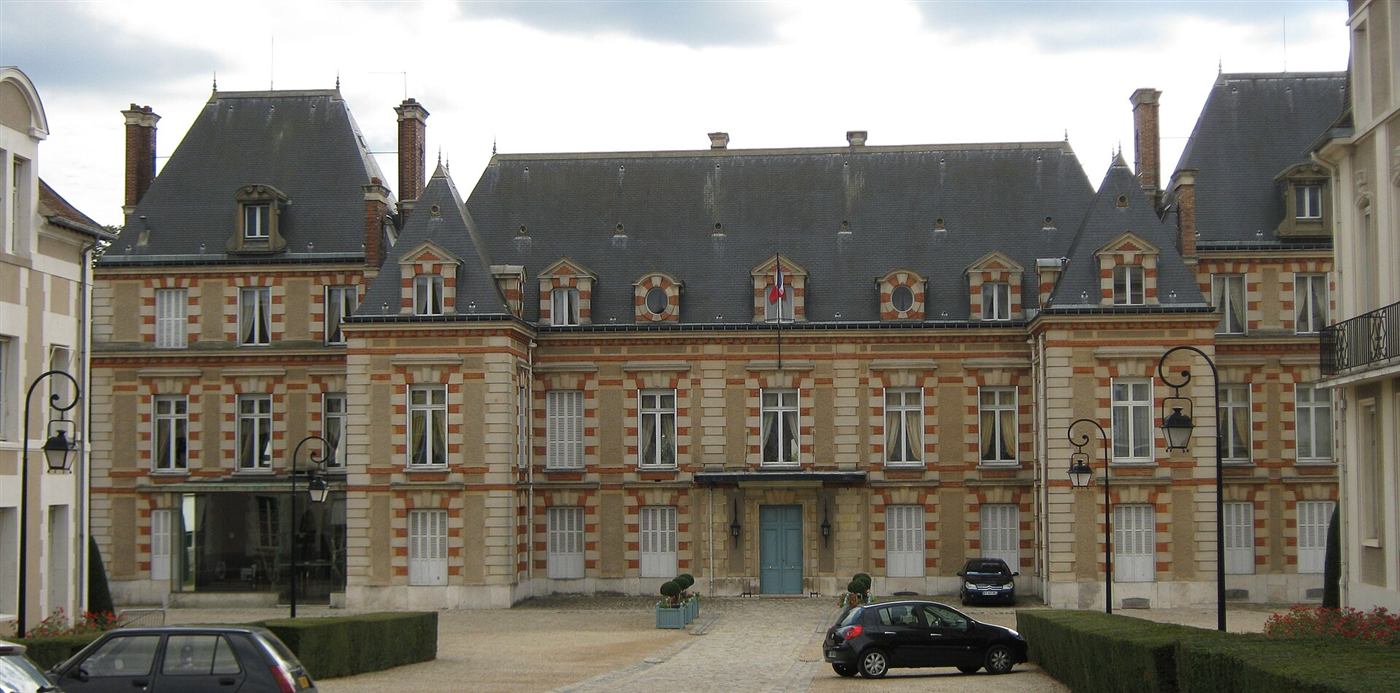 Heutige Aufnahme: Abbaye Saint-Pierre de Melun