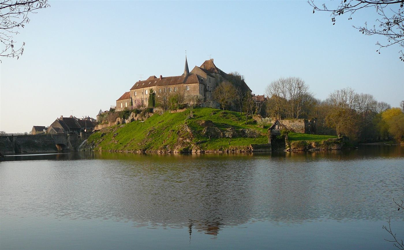 Heutige Aufnahme: Prieuré (prévôté) de Saint-Benoît-du-Sault