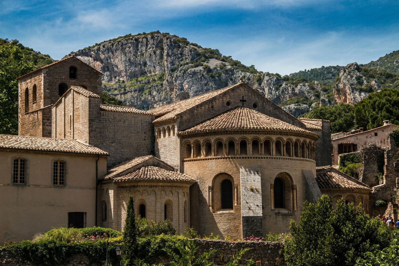 Heutige Aufnahme: Abbaye Saint-Sauveur de Gellone (Saint-Guilhem-le-Désert)