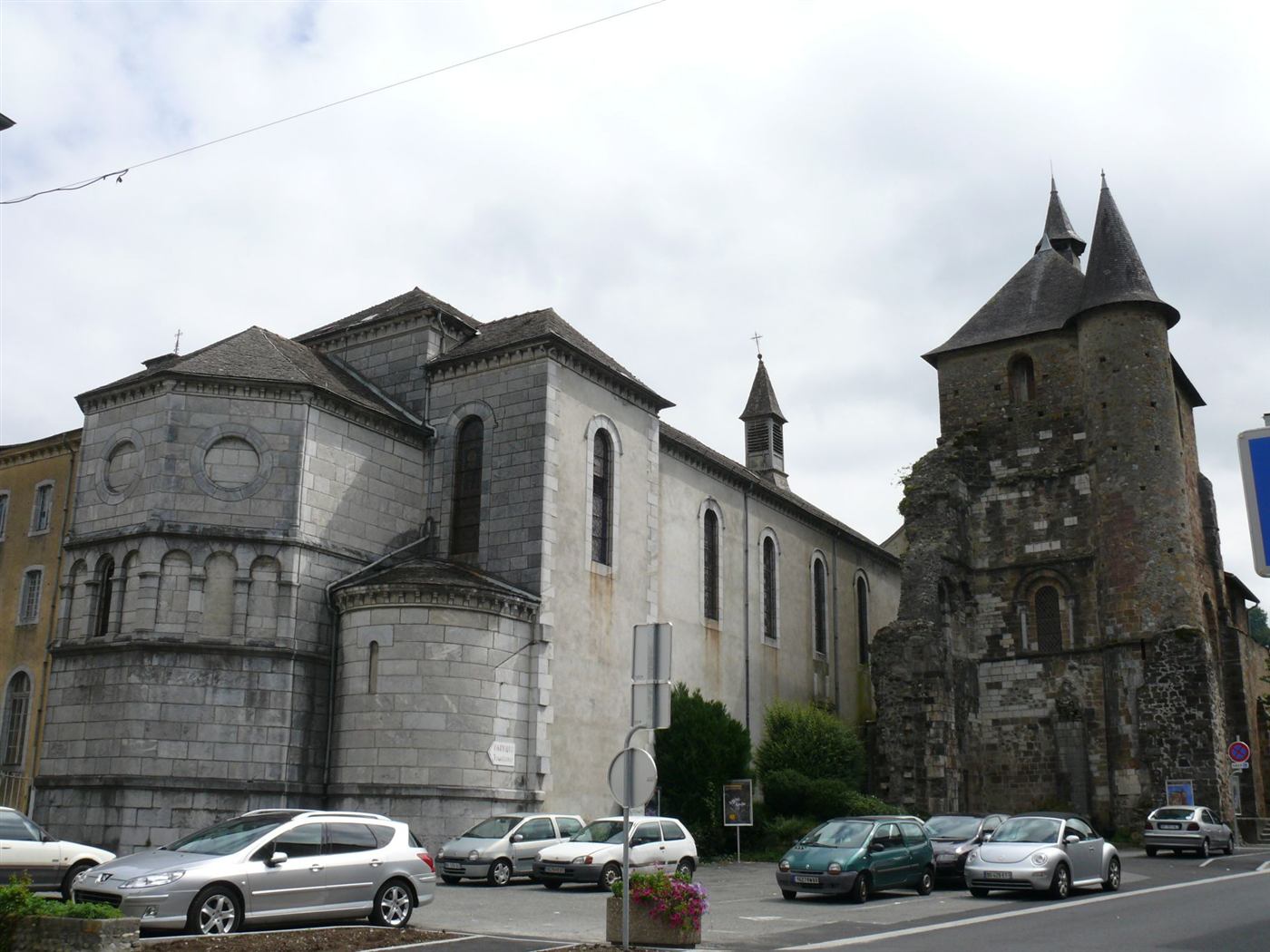 Heutige Aufnahme: Abbaye Saint-Pierre de Saint-Pé-de-Générez