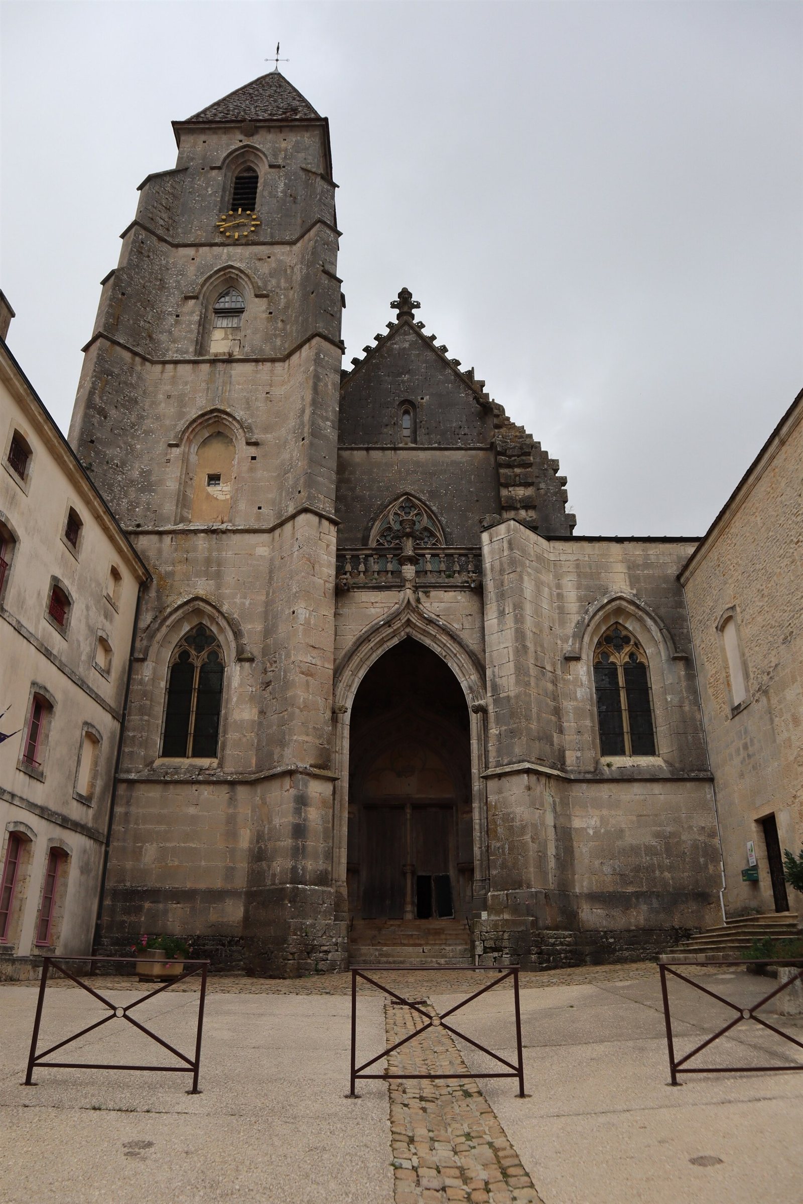 Heutige Aufnahme: Abbaye de Saint-Seine