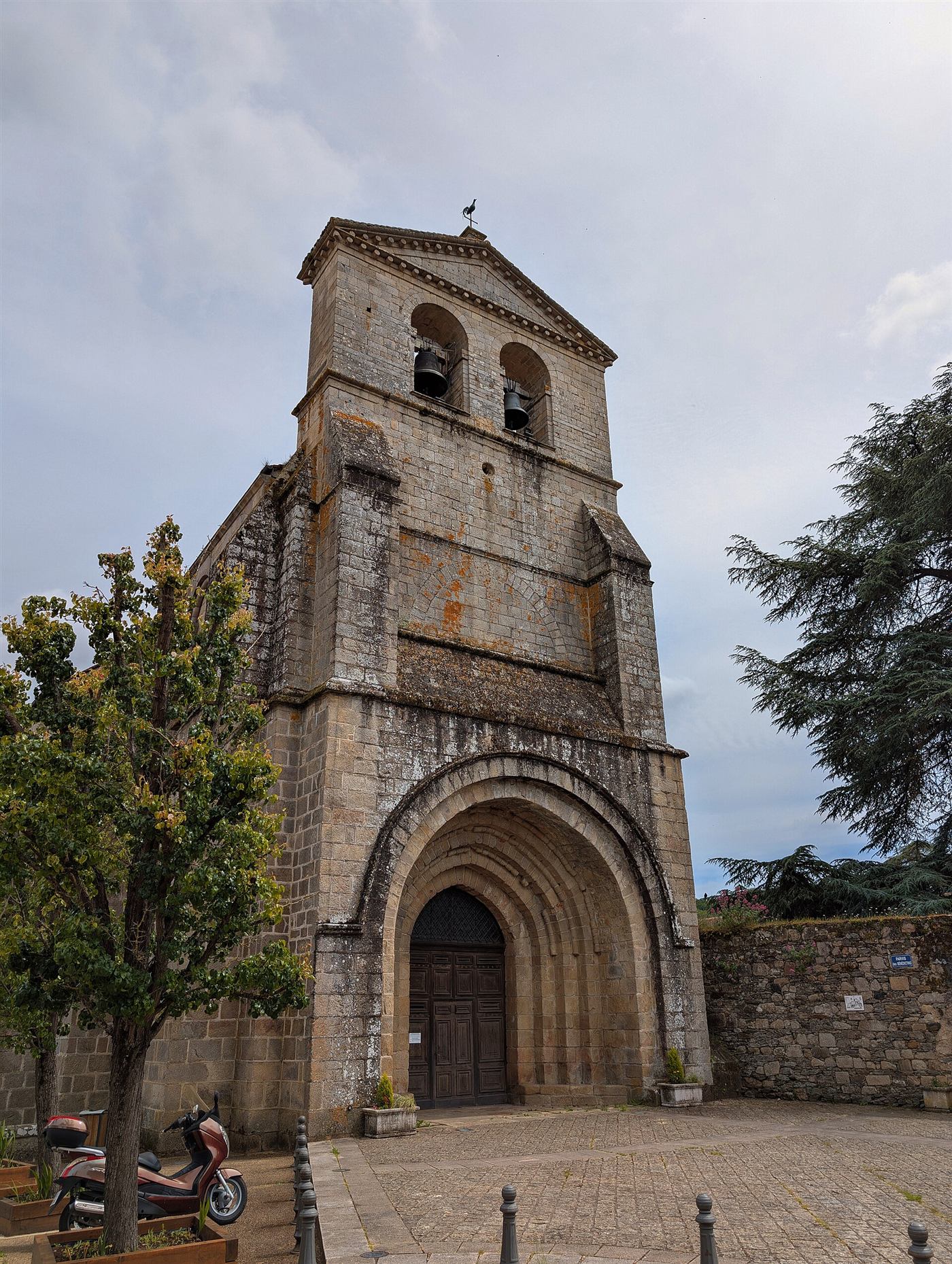 Heutige Aufnahme: Abbaye Saint-Pierre de Solignac