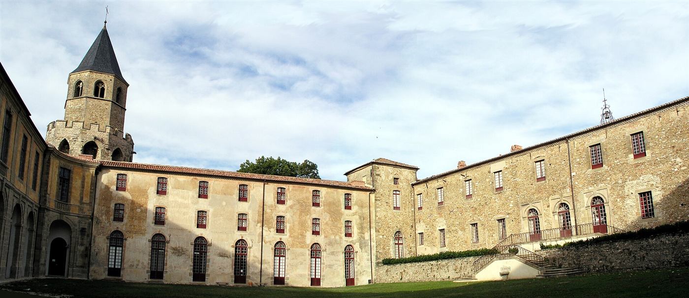 Heutige Aufnahme: Abbaye Notre-Dame de Sorèze