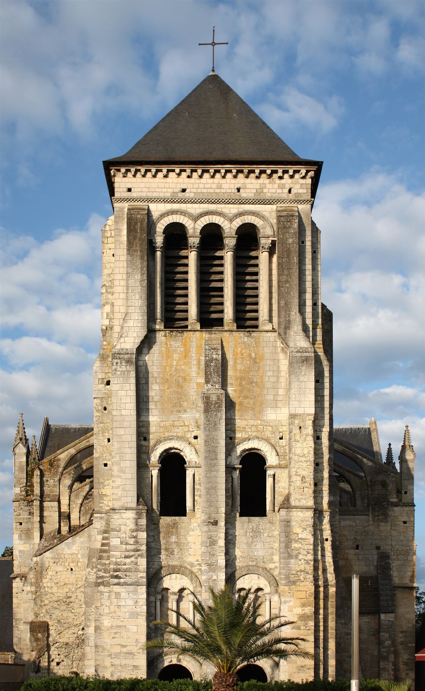 Heutige Aufnahme: Abbaye Saint-Julien de Tours